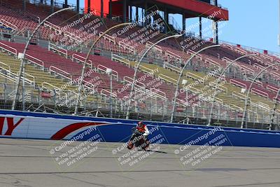 media/Aug-27-2022-Fastrack Riders (Sat) [[c588535105]]/Level 1/Session 1 Start Finish/